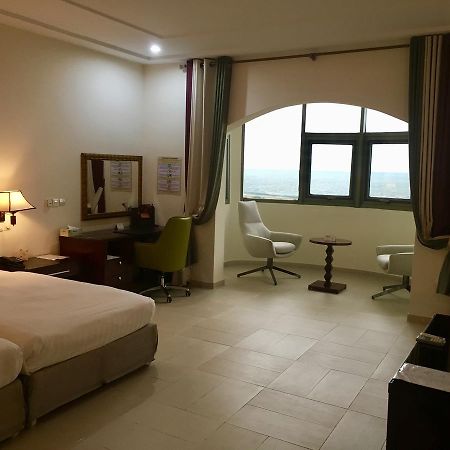 לומה Hotel Sancta Maria מראה חיצוני תמונה