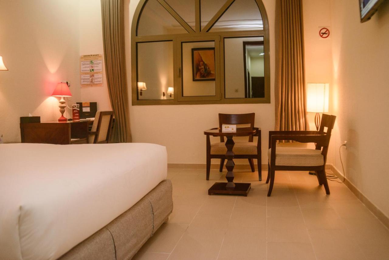 לומה Hotel Sancta Maria מראה חיצוני תמונה