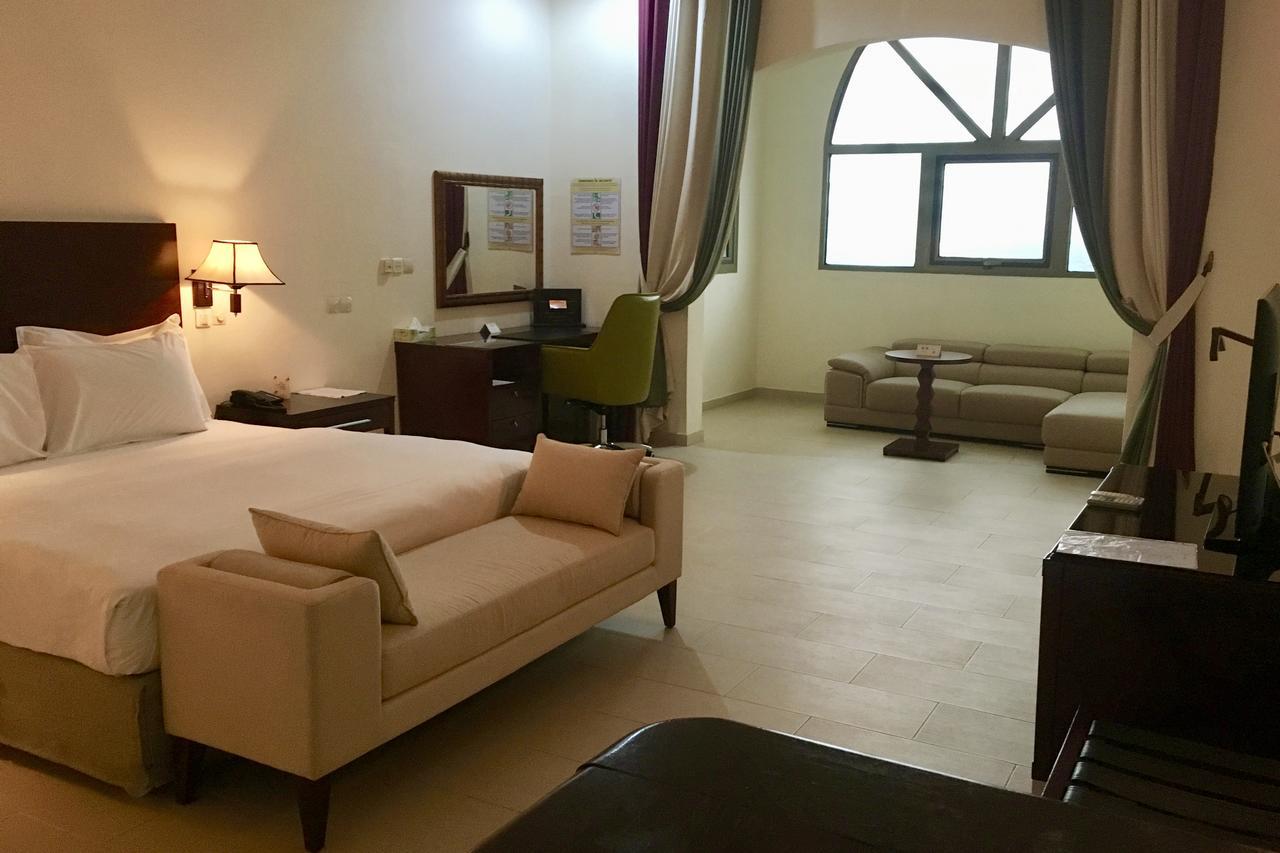 לומה Hotel Sancta Maria מראה חיצוני תמונה