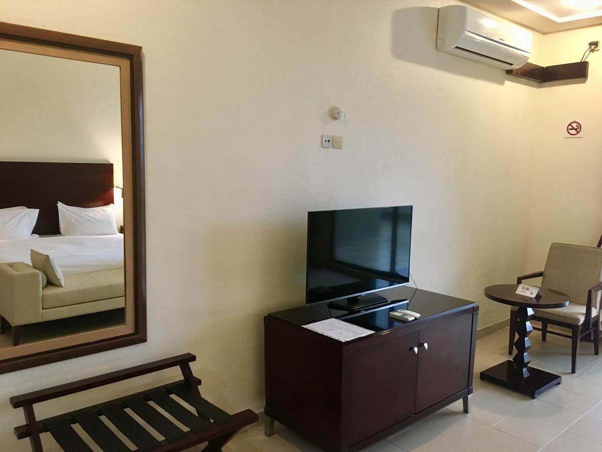 לומה Hotel Sancta Maria מראה חיצוני תמונה
