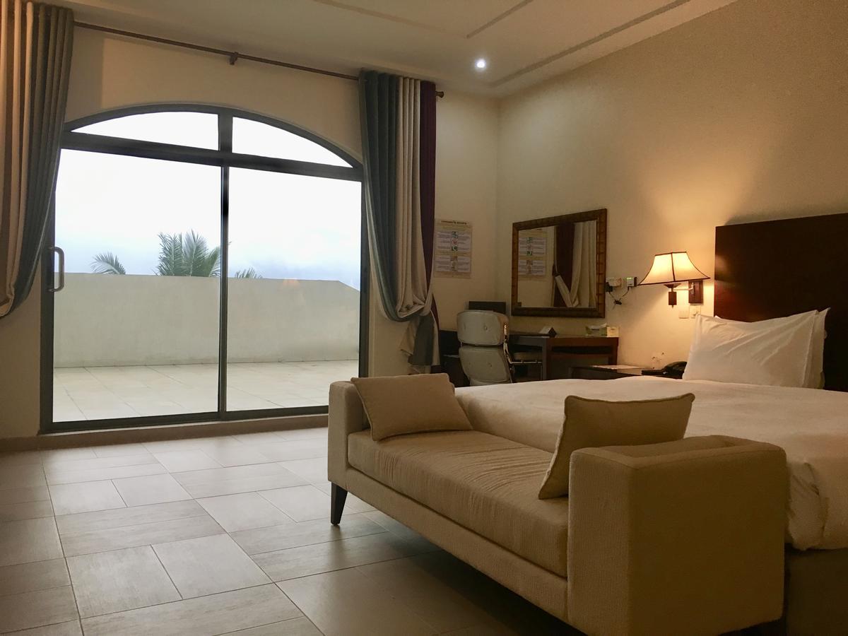לומה Hotel Sancta Maria מראה חיצוני תמונה