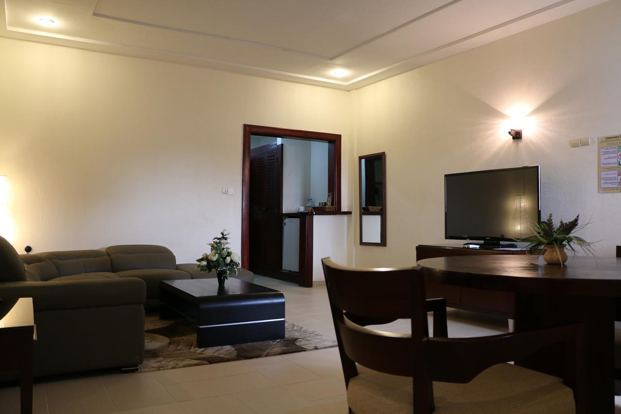 לומה Hotel Sancta Maria מראה חיצוני תמונה
