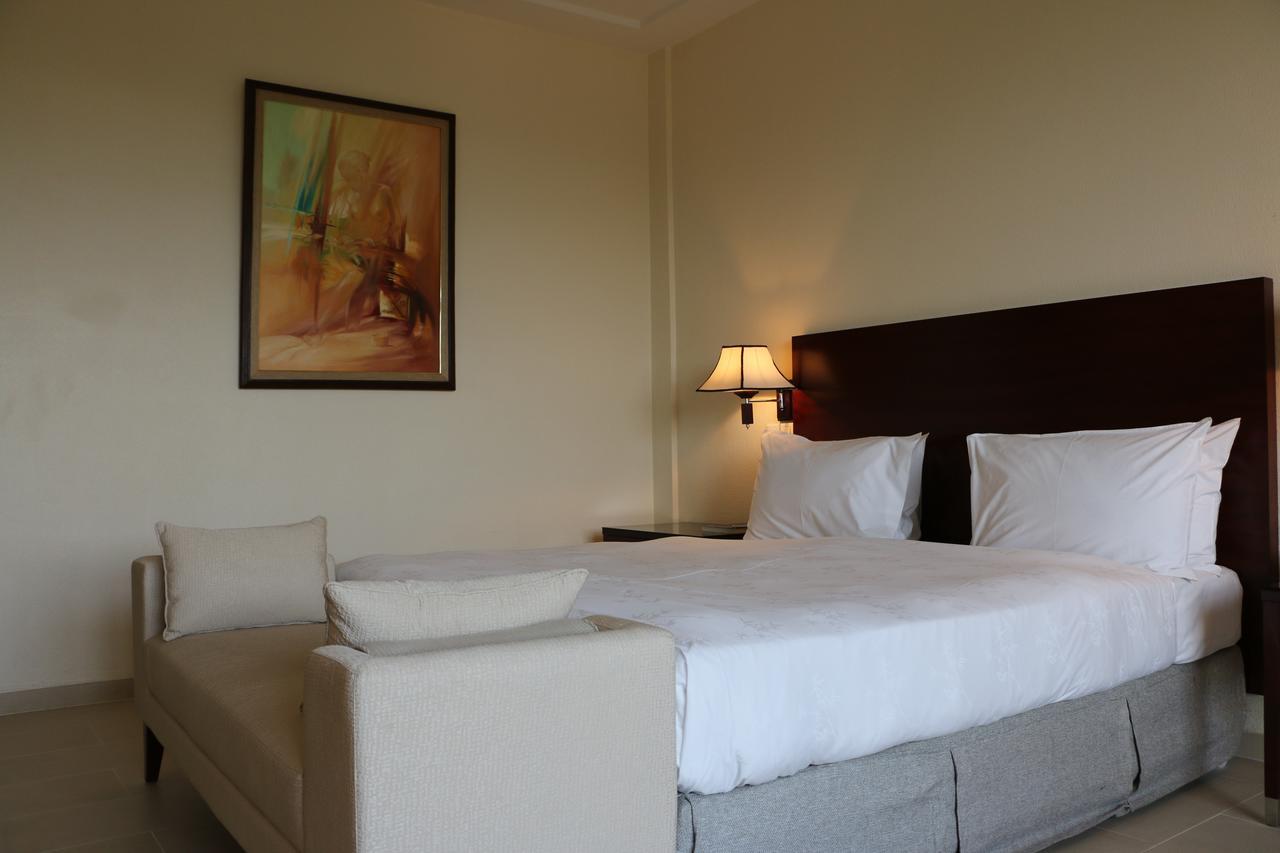 לומה Hotel Sancta Maria מראה חיצוני תמונה