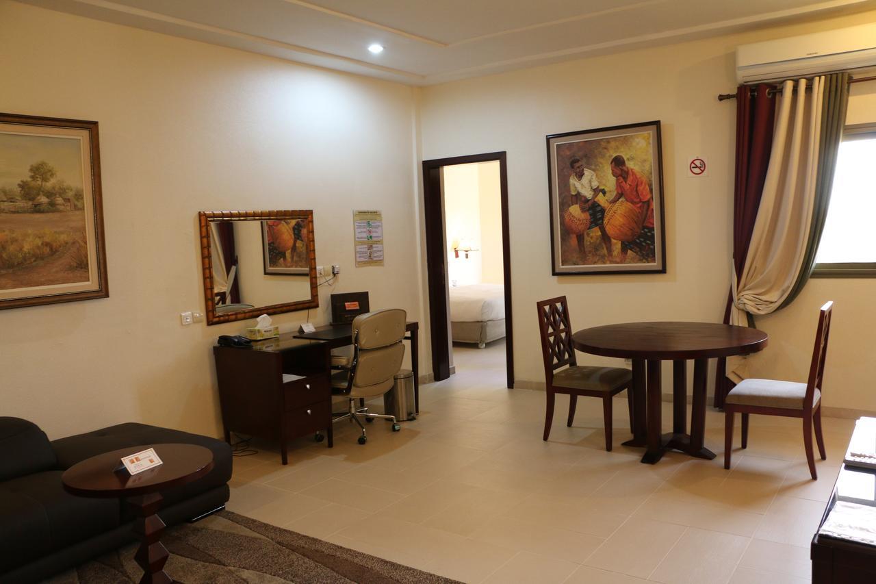 לומה Hotel Sancta Maria מראה חיצוני תמונה