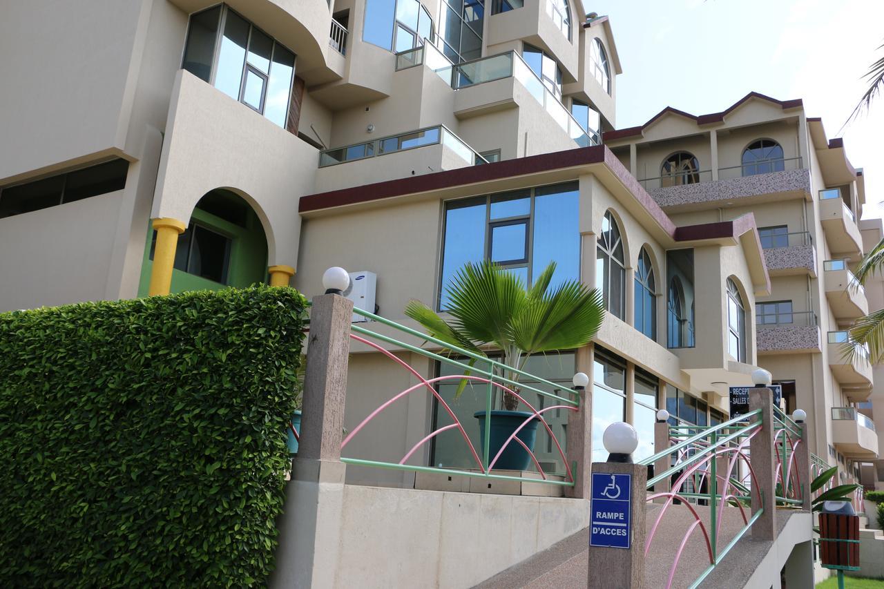 לומה Hotel Sancta Maria מראה חיצוני תמונה