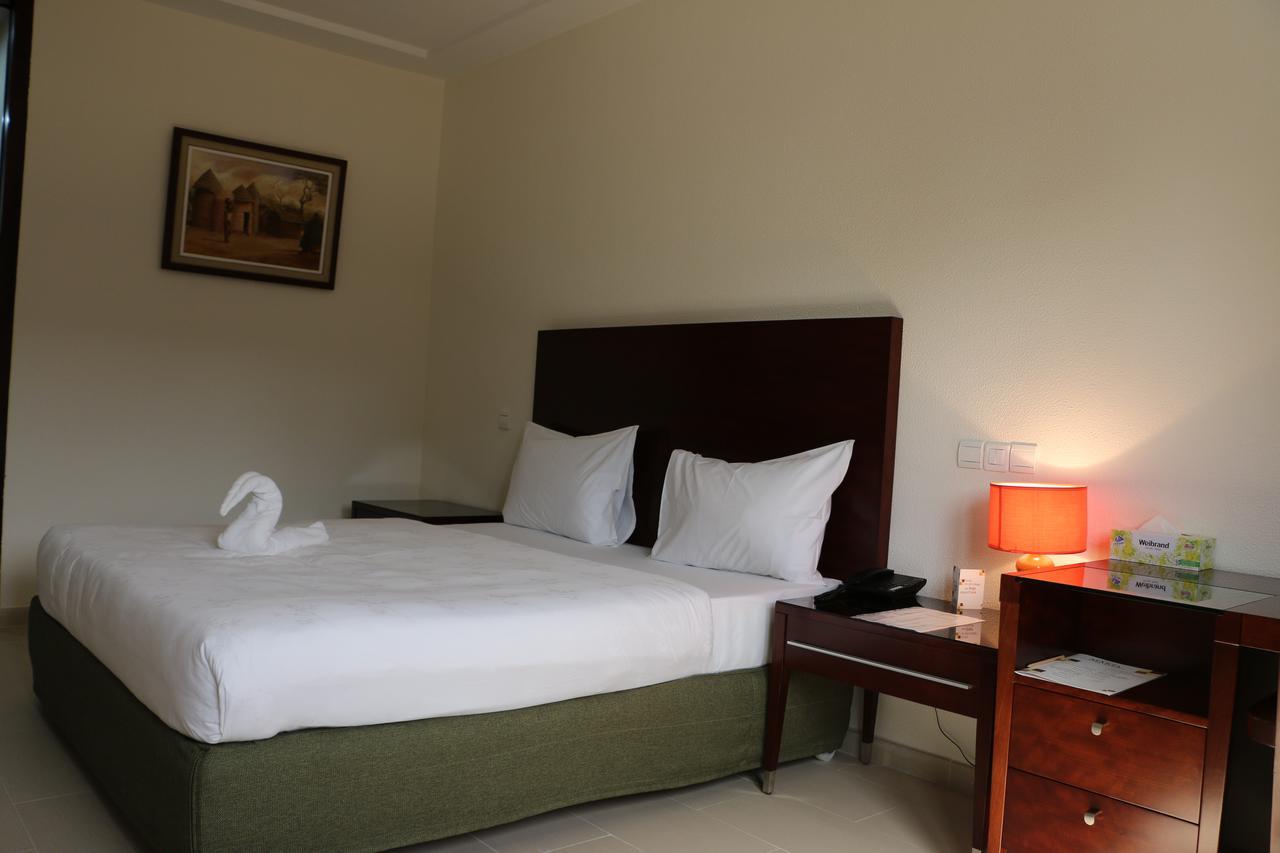 לומה Hotel Sancta Maria מראה חיצוני תמונה