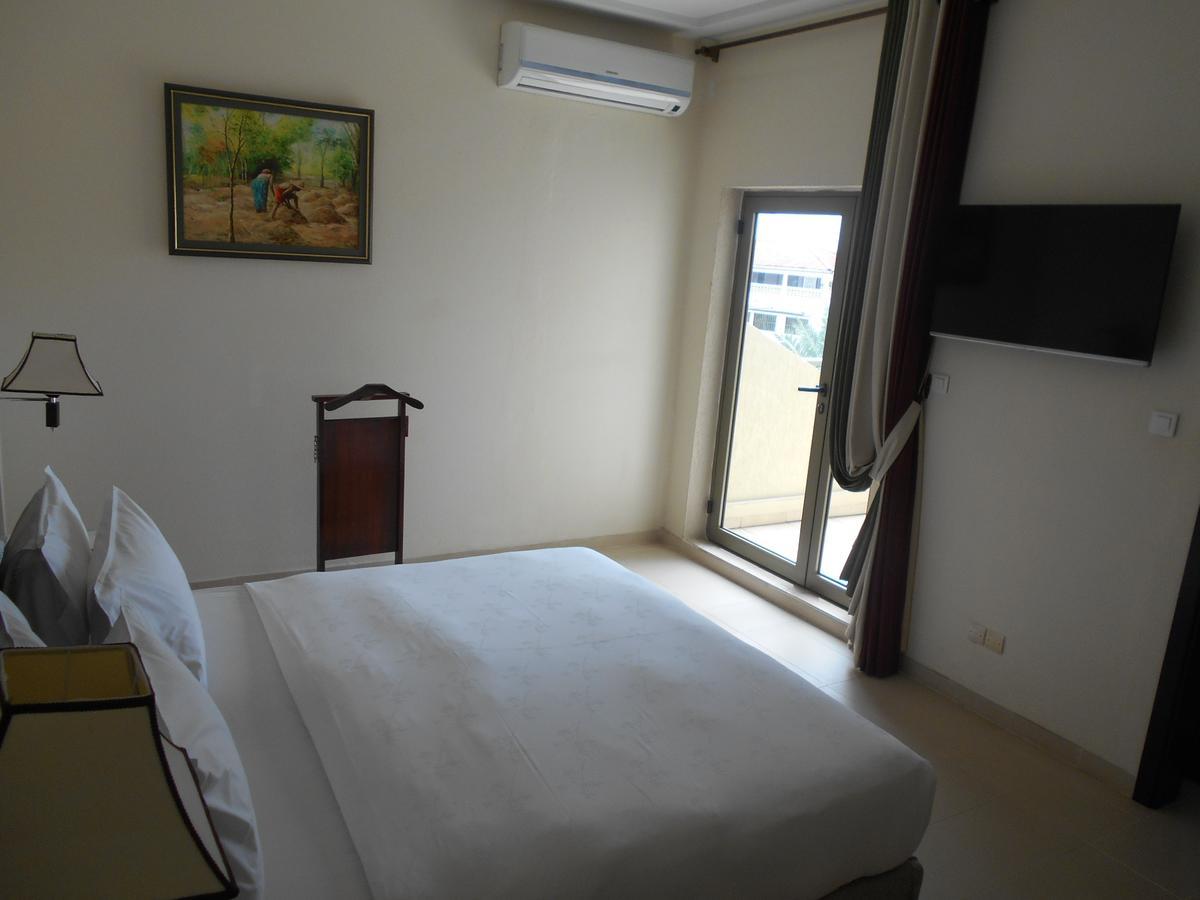לומה Hotel Sancta Maria מראה חיצוני תמונה