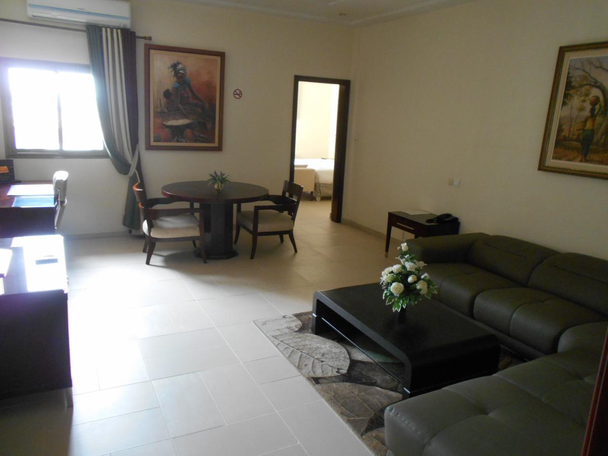 לומה Hotel Sancta Maria מראה חיצוני תמונה