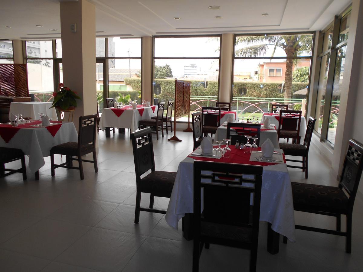 לומה Hotel Sancta Maria מראה חיצוני תמונה